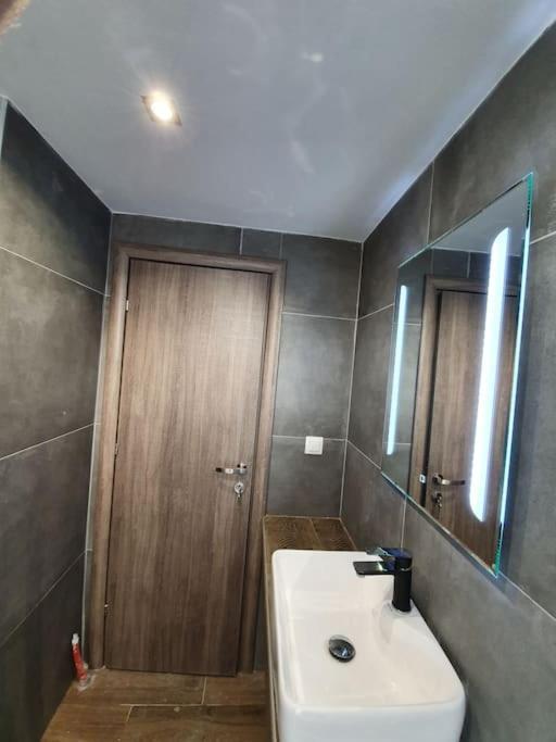 Rotonda Citycenter Two Rooms Apart.New Renovated! Tesalonika Bagian luar foto